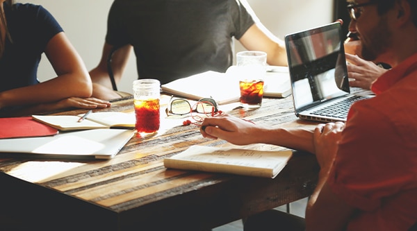 5 Ways to Keep Your Staff Happy and Motivated in 2016